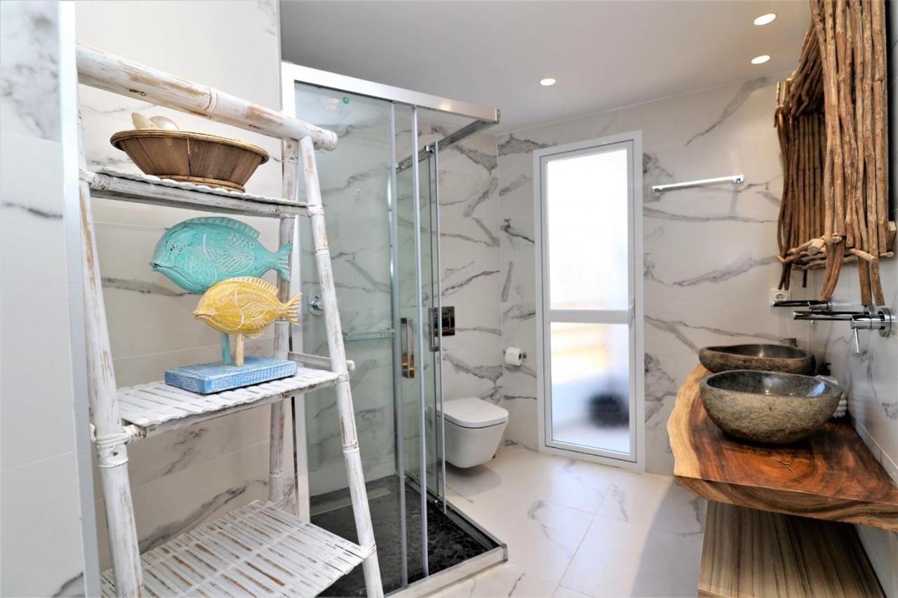 Luxurious 2-Bedroom Apt With Stunning Views, 1St Line On Levante Beach, Benidorm Exterior foto
