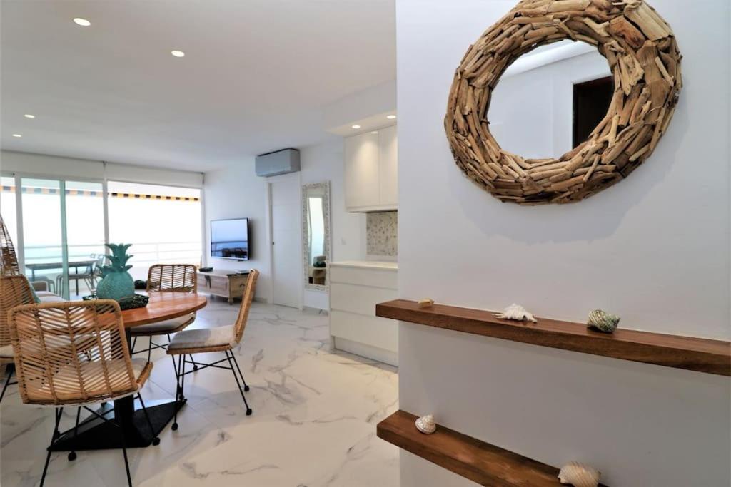 Luxurious 2-Bedroom Apt With Stunning Views, 1St Line On Levante Beach, Benidorm Exterior foto