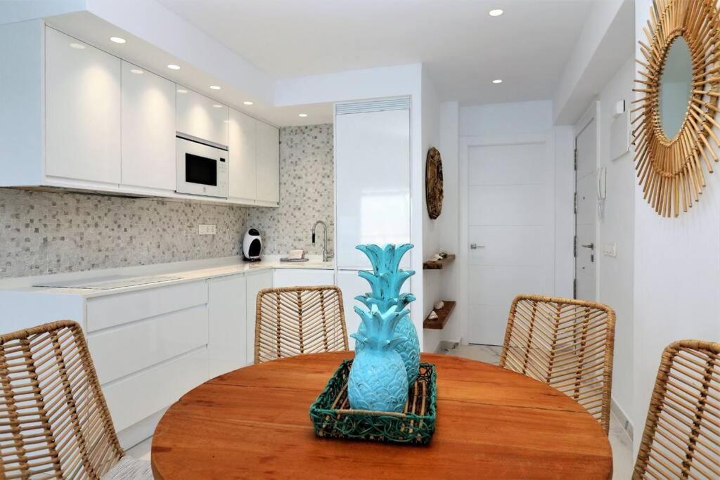 Luxurious 2-Bedroom Apt With Stunning Views, 1St Line On Levante Beach, Benidorm Exterior foto